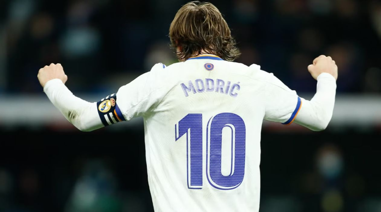 مودريتش يودع ريال مدريد بكلمات مؤثرة لديّ بيت آخر